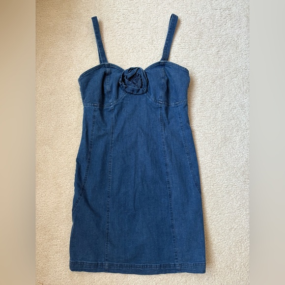 Anthropologie PORRIDGE ROSETTE DENIM SLIM MINI DRESS size Medium New - Picture 3 of 8
